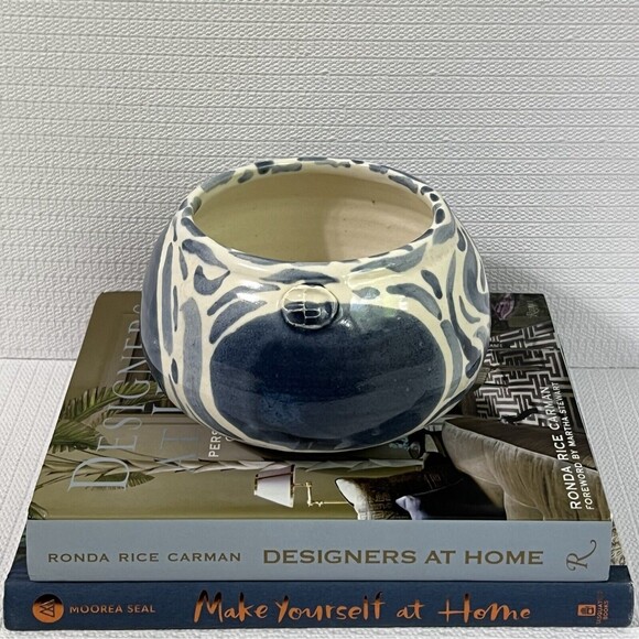 Blue & White Swirl Stoneware Planter Flower Pot Round Wheel Thrown Maker’s Mark - Picture 10 of 17